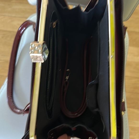 Gucci Burgundy Quilted Women's Bags - Picture 5 of 7